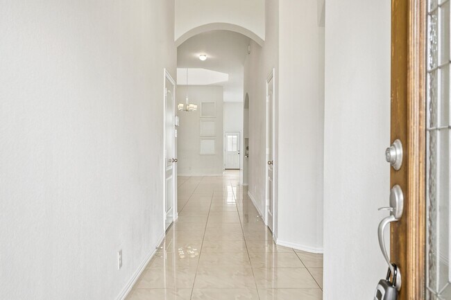 Building Photo - 4703 Goldeneye Dr