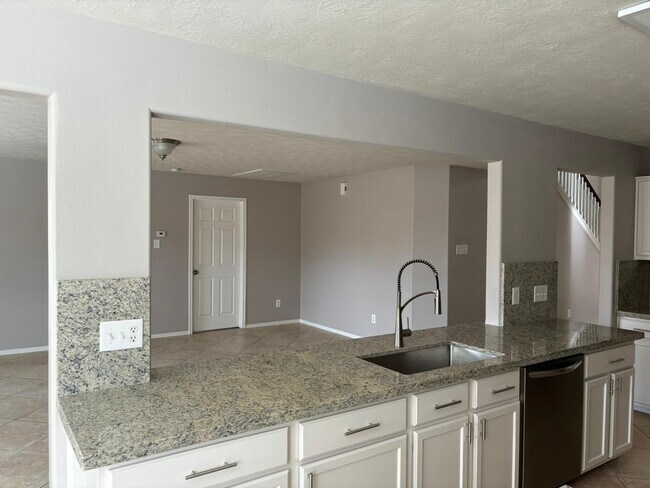Building Photo - 2306 Slate Ridge Ln
