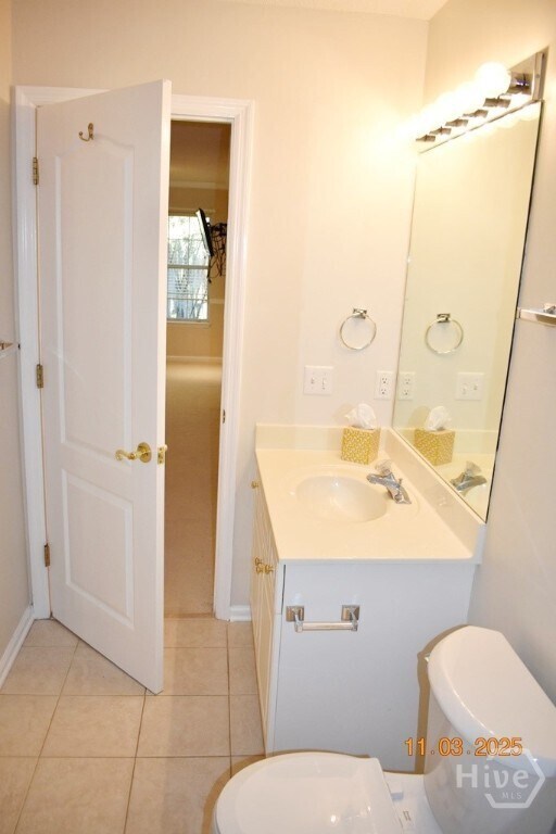 Building Photo - 10 Piper's Pond Ln