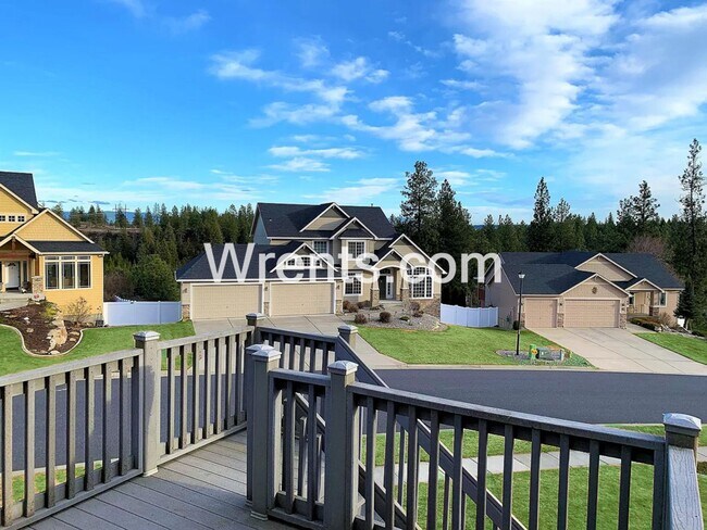 Building Photo - Beautiful Northside Home! Available Mid Ap...