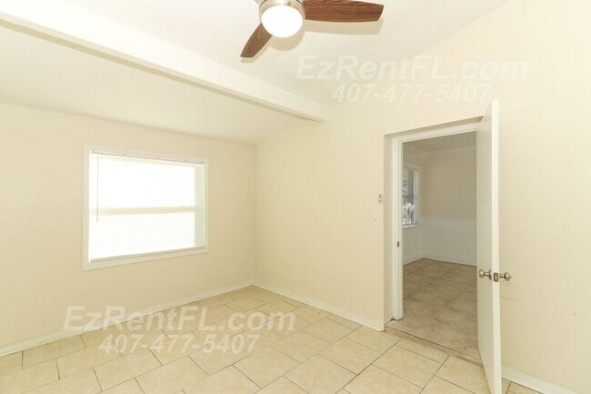 Building Photo - 5632 Lunsford Dr