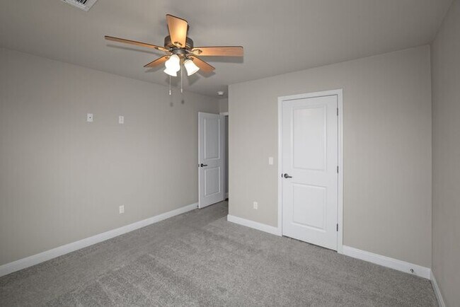 Building Photo - 4713 Scotty Dr