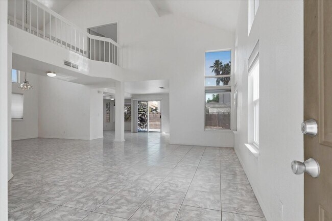 Building Photo - 2408 Sage Pointe Cir