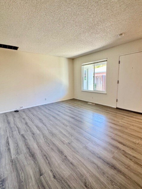 Building Photo - 5321 Park Highlands Blvd