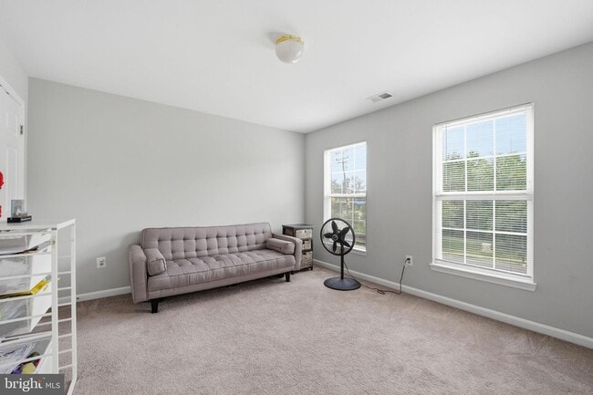 Building Photo - 6355 Willowfield Way