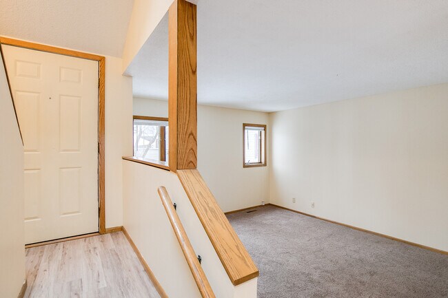 Building Photo - 2119 21st Ave S