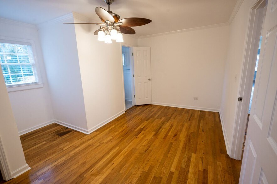 Building Photo - 1015 Avondale Ave SE