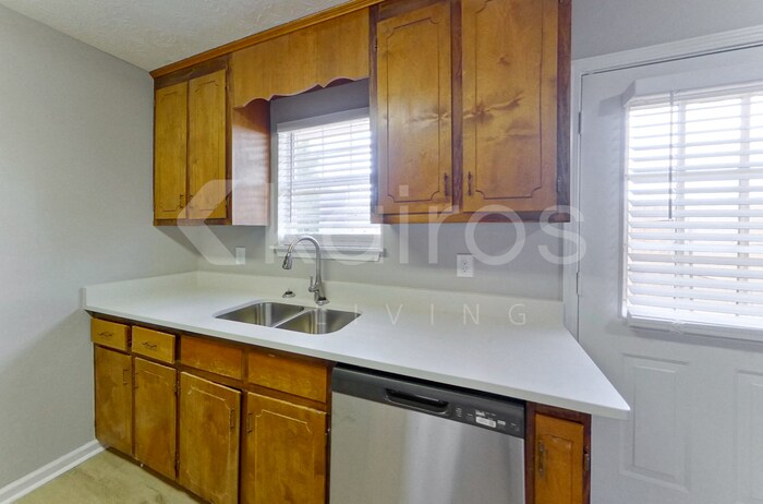 Building Photo - 185 Deer Pkwy