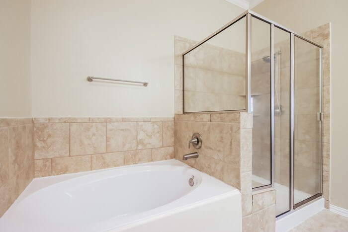 Building Photo - 23130 Mestina Knoll Dr