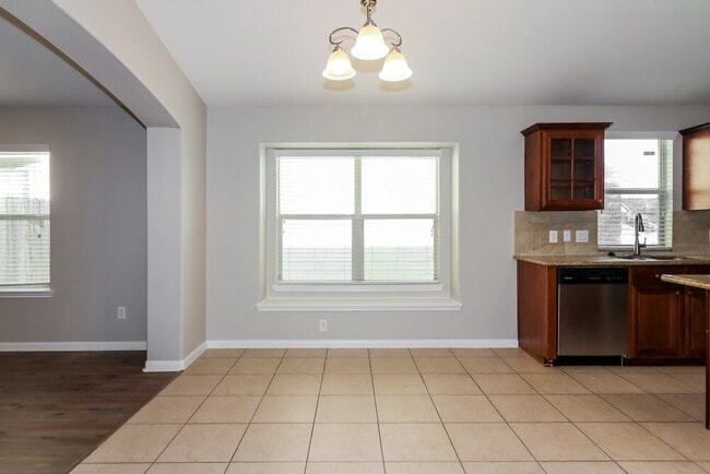 Building Photo - 19626 Little Pine Ln