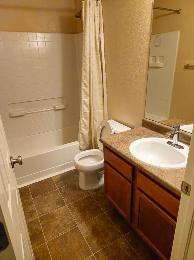 Building Photo - 2013 Squawbush Ridge Grv