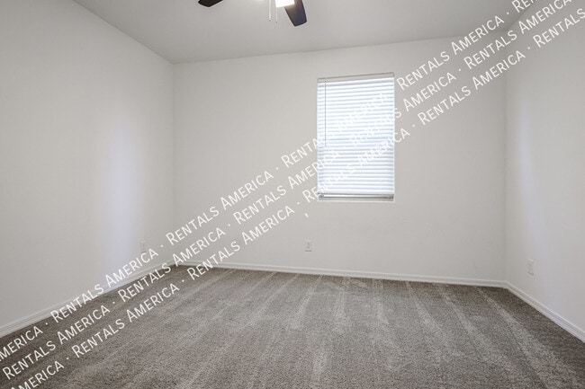 Building Photo - 5509 N 108th Ave