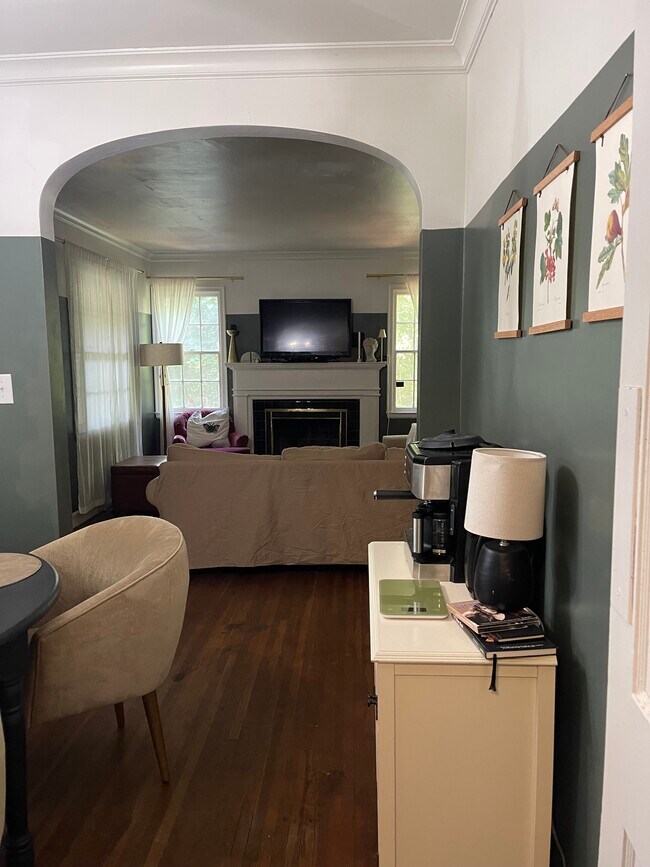 Building Photo - 3030 Carol Ave