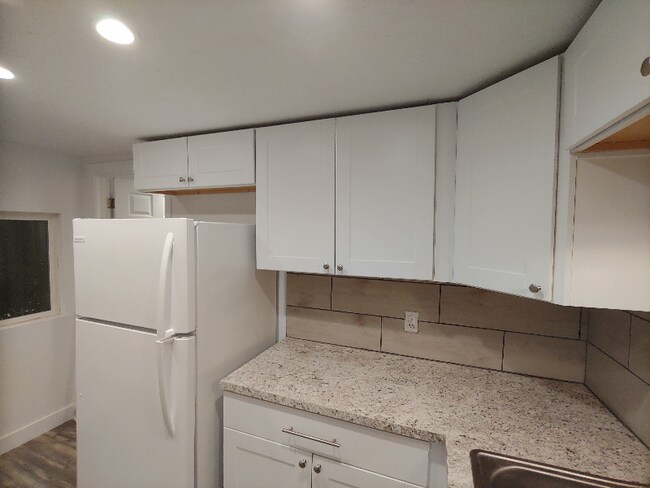 Building Photo - 3255 Ogden Ave