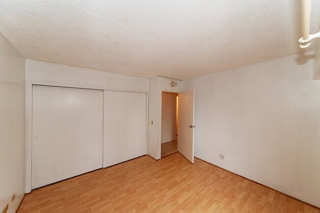 Building Photo - 430 Keoniana St