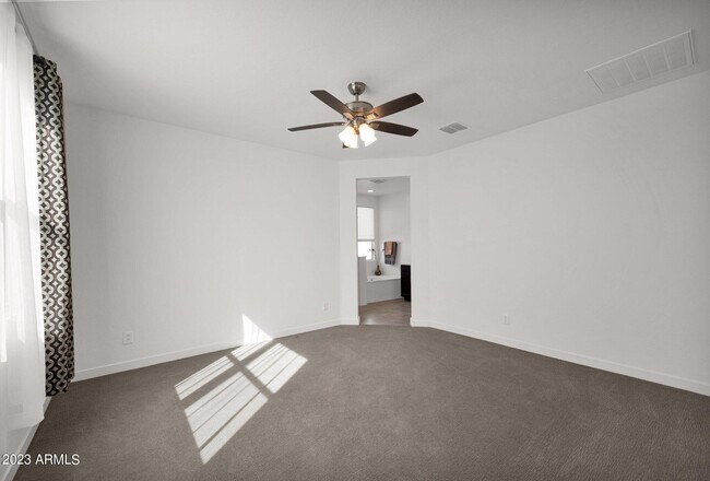 Building Photo - 9863 E Tungsten Dr