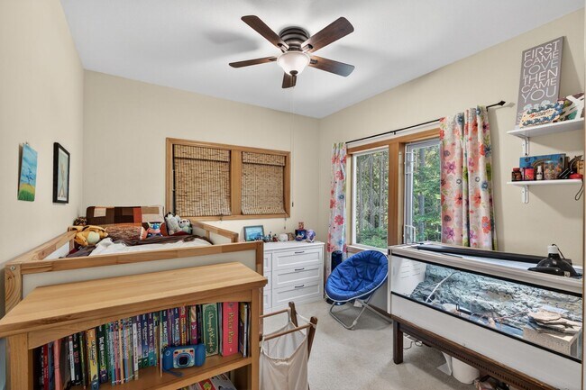 Building Photo - Coastal Elegance Near Sunrise Beach: Luxury 3BR/2.5BA Gig Harbor Home