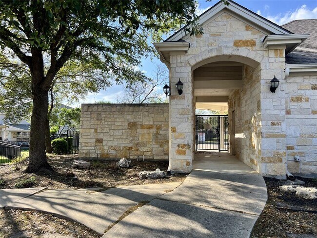 Building Photo - 1900 Scofield Ridge Pkwy