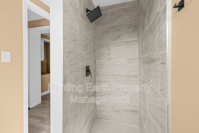Building Photo - 1504 35th Street Ensley