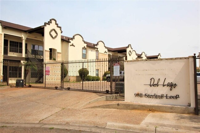 Building Photo - 9811 Sterling Loop