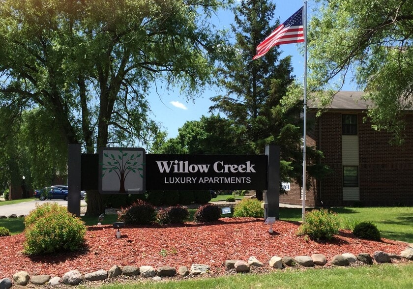 Interior Photo - Willow Creek