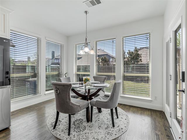 Building Photo - 708 Sandbox Dr