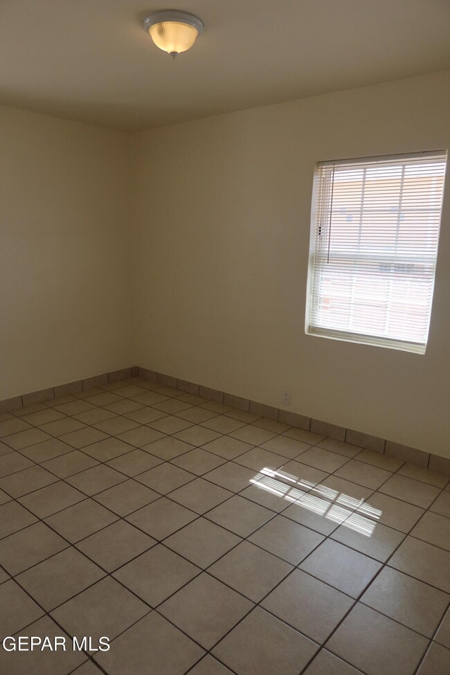 Building Photo - 4104 Leavell Ave