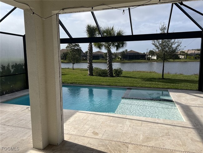 Building Photo - 12048 Westmoreland Way