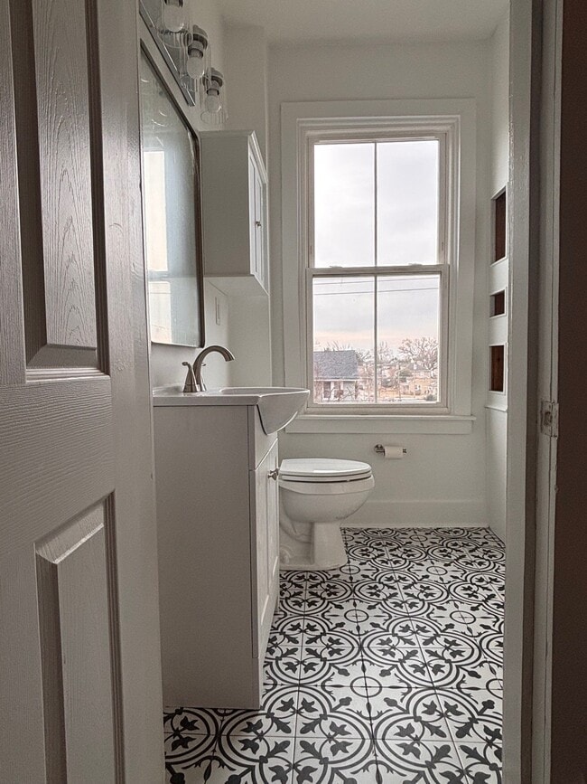 Building Photo - 2419 Semmes Ave