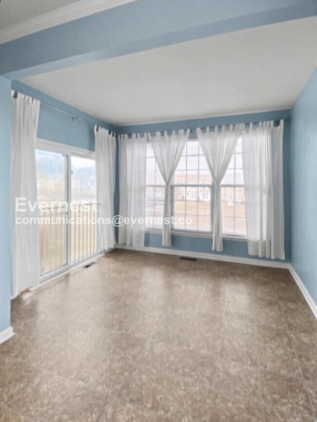 Building Photo - 129 Macon Dr