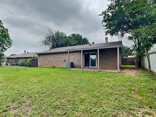 Building Photo - 7512 Parkwood Ln