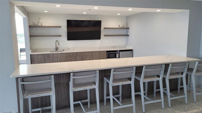 Building Photo - 545 S Fort Lauderdale Beach Blvd
