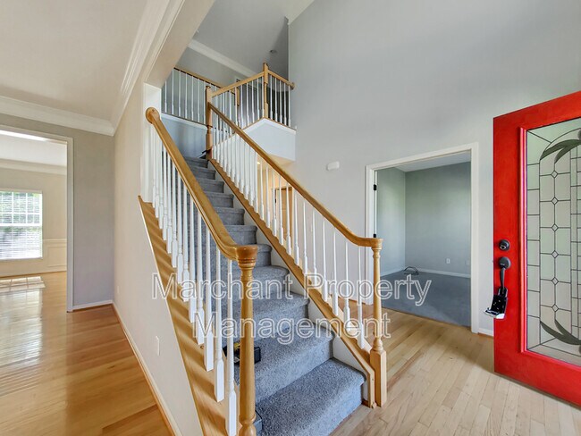 Building Photo - 15 Silverthorn Ct