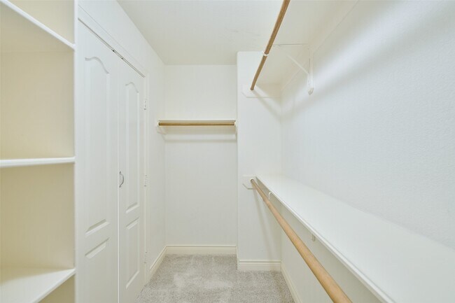 Building Photo - 13313 Enchanted Way