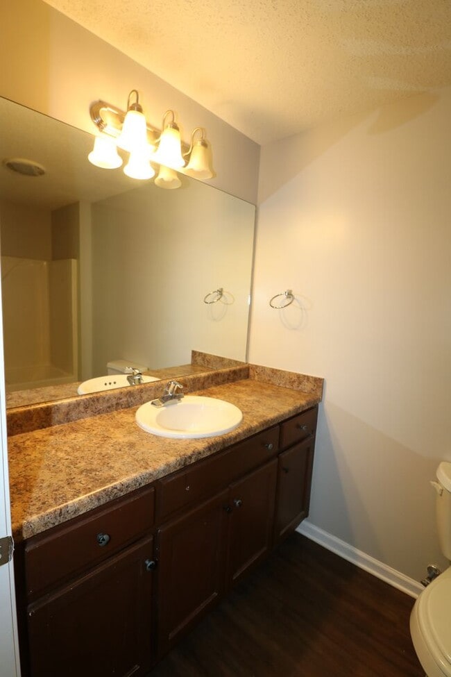 Building Photo - THIS IS A TRIPLEX GROUND FLOOR UNIT IN LINCOLN