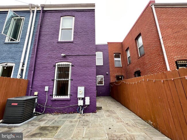 Building Photo - 617 U St NW