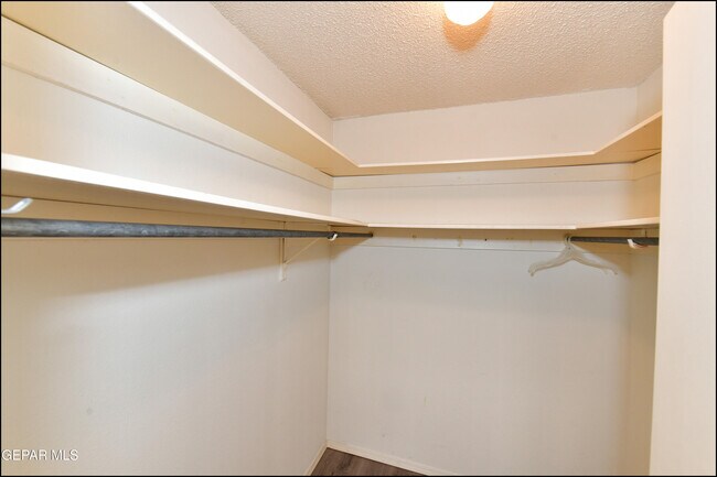 Building Photo - 3606 Colville Dr