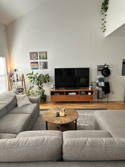 Building Photo - 3025 Umatilla St