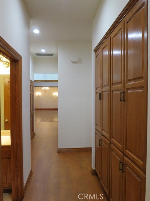 Building Photo - 713 Pamela Cir