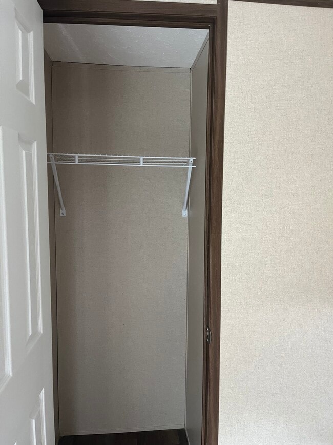 Building Photo - 4374 Loys Dr