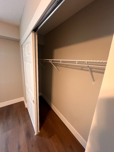 Building Photo - 110 Main St