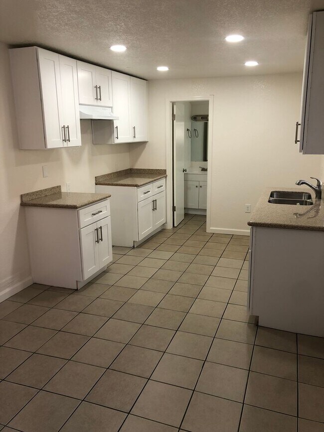 Building Photo - 132 Calaveras Ave