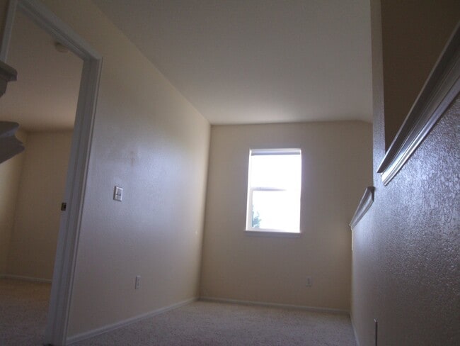 Building Photo - Highlands Ranch 2-Story (22AS)