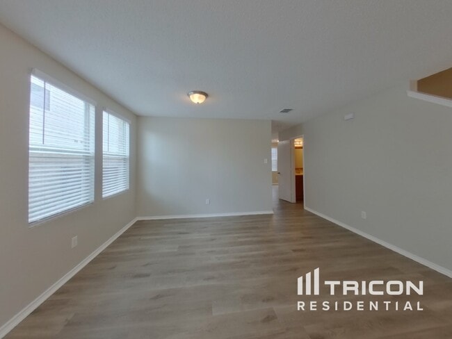 Building Photo - 5009 River Rock Blvd