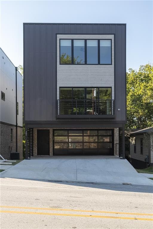 Building Photo - 207 W Lafayette St