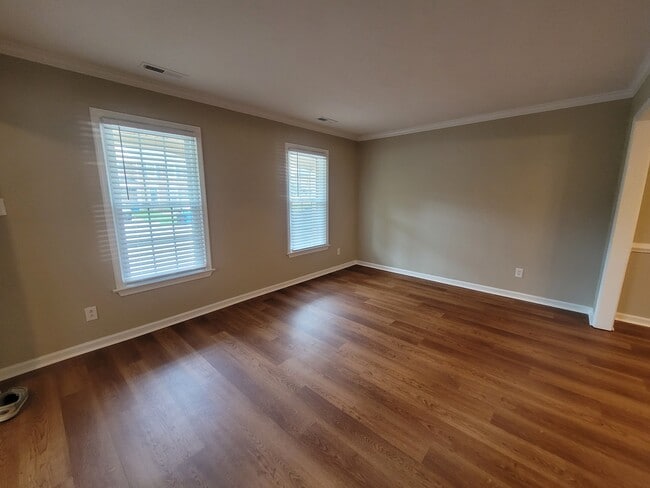 Building Photo - 5333 Kindlewood Dr