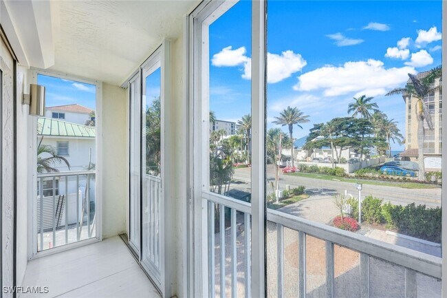 Building Photo - 9486 Gulf Shore Dr