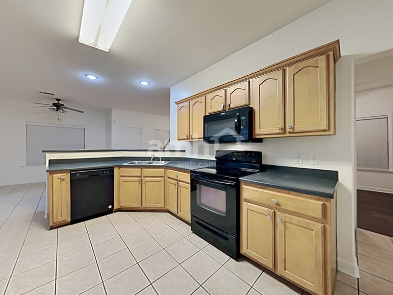 Building Photo - 1285 Macon Hall Rd