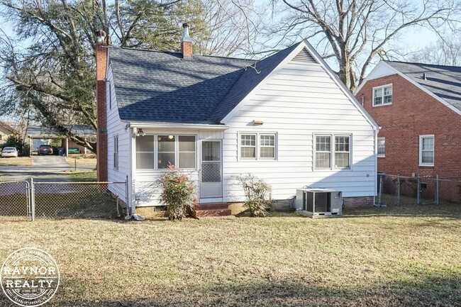 Building Photo - 433 Norvell St