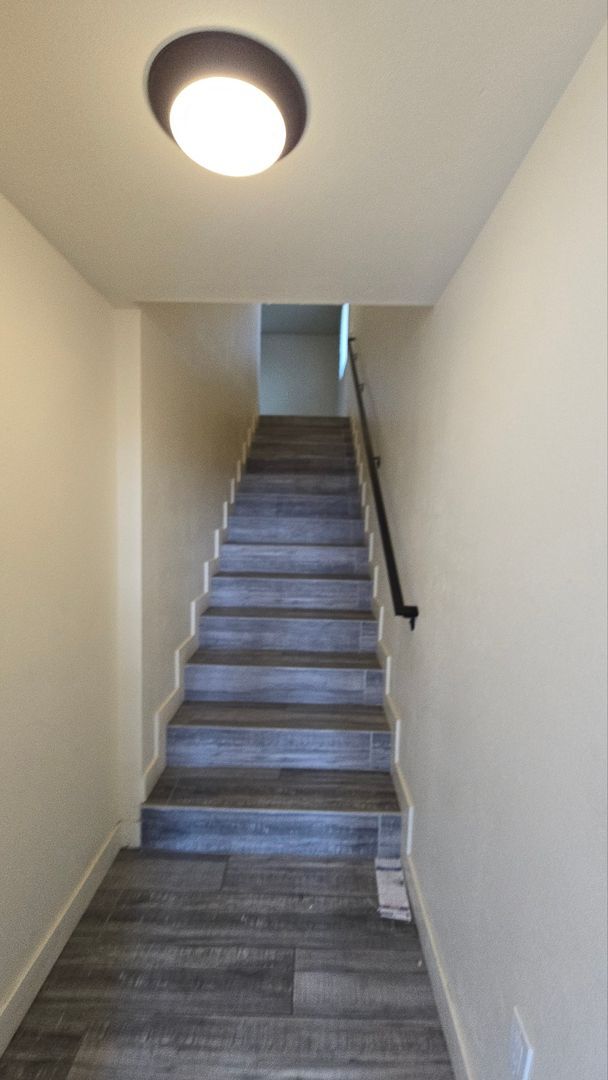 Building Photo - 71(439)